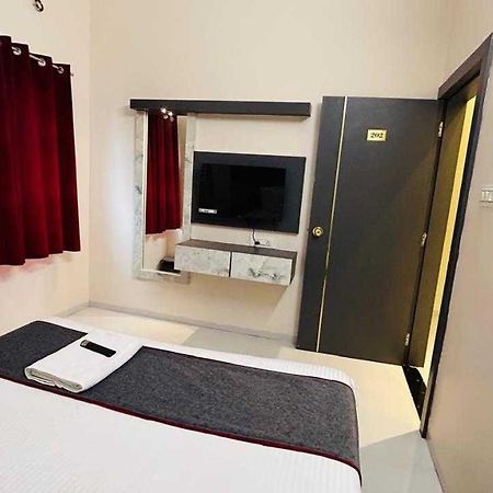 Oyo Hotel Elite Chandrapur Exterior photo