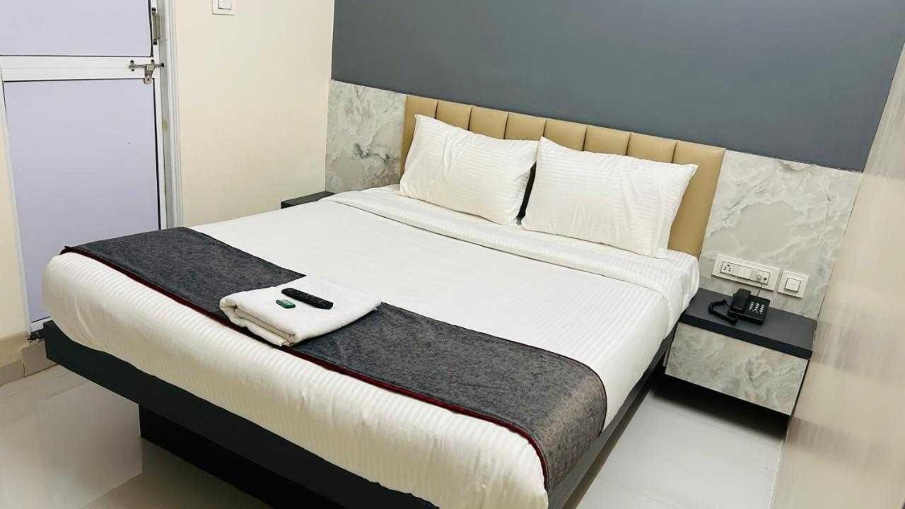 Oyo Hotel Elite Chandrapur Exterior photo